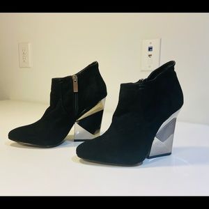 Vince Camuto Bootie
